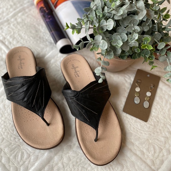 clarks phoebe sandal